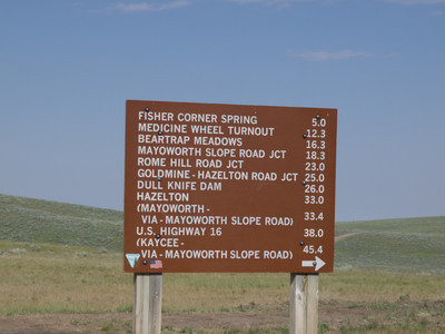 Road junction before the route to Ten Sleep, Wyoming