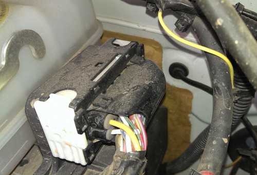 Cabin air intake area where shredded insulation was found