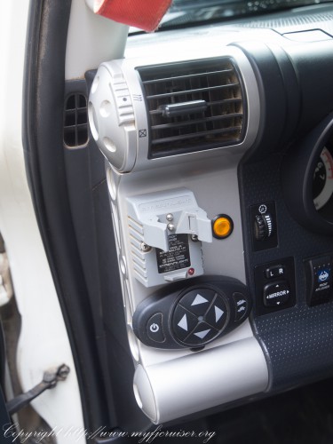 FJ Cruiser Streamlight Charger